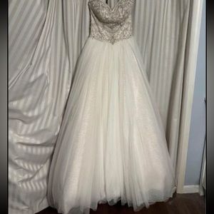 Sophia tolli novella wedding dress